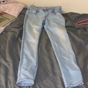 Light jeans